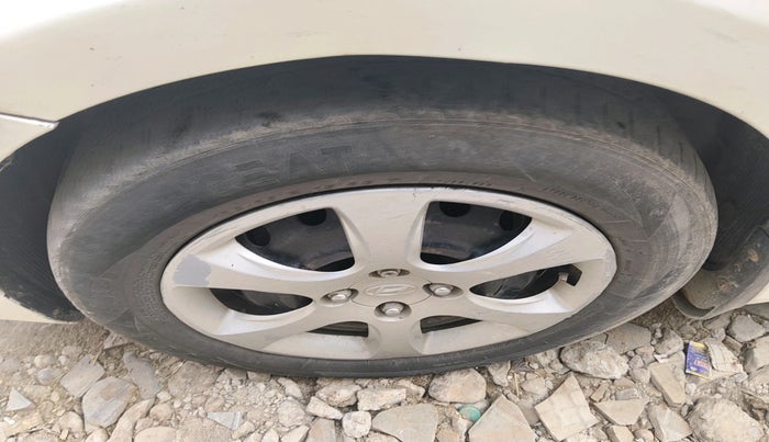 2012 Hyundai Verna FLUIDIC 1.6 CRDI EX, Diesel, Manual, 95,662 km, tyre