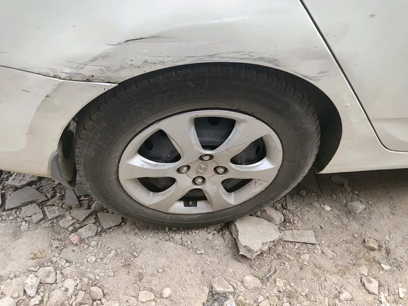 2012 Hyundai Verna FLUIDIC 1.6 CRDI EX, Diesel, Manual, 95,662 km, tyre