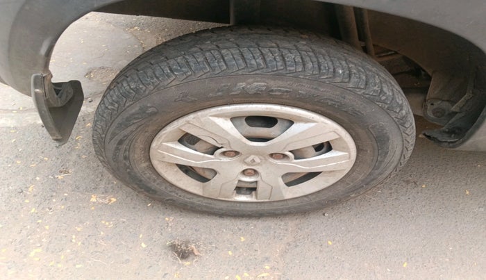 2016 Renault Kwid RXL, Petrol, Manual, 52,577 km, tyre