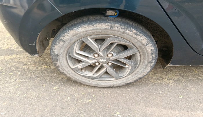 2020 Hyundai GRAND I10 NIOS SPORTZ 1.2 KAPPA VTVT DUAL TONE, Petrol, Manual, 57,525 km, tyre