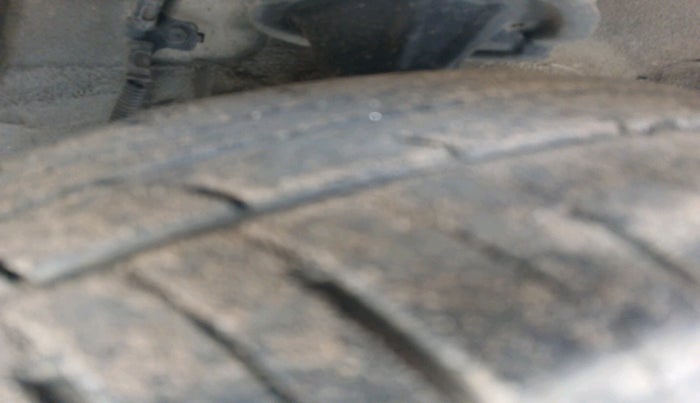 2013 Hyundai i10 ERA 1.1, Petrol, Manual, 69,194 km, tyre