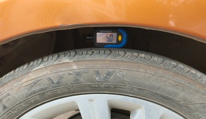 2017 Tata Tiago XZ PETROL, CNG, Manual, 1,39,000 km, tyre