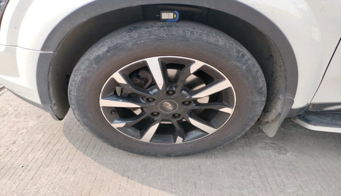 2018 Mahindra XUV500 W11 AT, Diesel, Automatic, 67,560 km, tyre