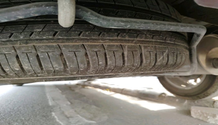 2020 Maruti Ertiga ZXI+ SHVS, Petrol, Manual, 12,001 km, tyre