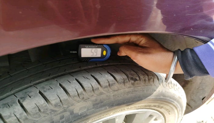 2020 Maruti Ertiga ZXI+ SHVS, Petrol, Manual, 12,001 km, tyre