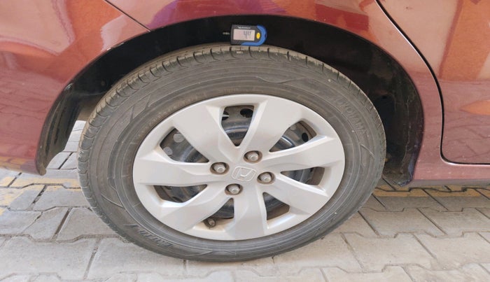 2014 Honda Mobilio 1.5L I-VTEC S, Petrol, Manual, 18,974 km, tyre