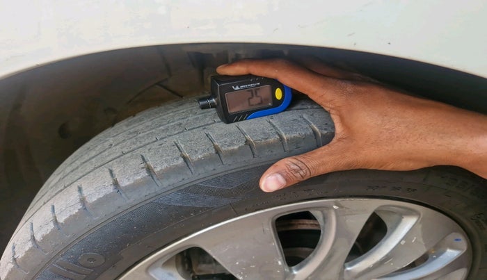 2017 Maruti Baleno ZETA PETROL 1.2, Petrol, Manual, 57,970 km, tyre