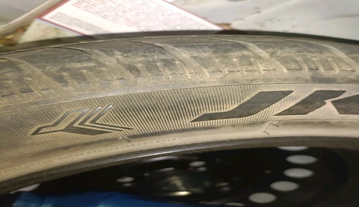 2013 Honda Brio S MT, Petrol, Manual, 60,984 km, tyre