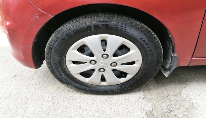 2011 Hyundai i10 SPORTZ 1.2 AT, Petrol, Automatic, 33,364 km, tyre