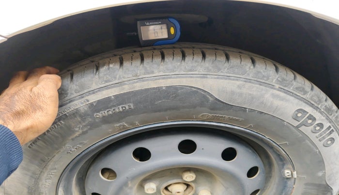 2021 Maruti Swift VXI, Petrol, Manual, 20,541 km, tyre