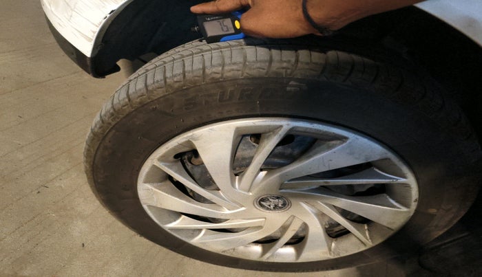 2017 Tata Zest XM 75PS DIESEL, Diesel, Manual, 1,26,018 km, tyre