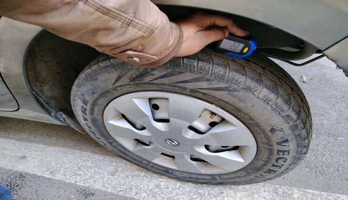 2019 Maruti New Wagon-R LXI CNG 1.0, Petrol, Manual, 55,582 km, tyre