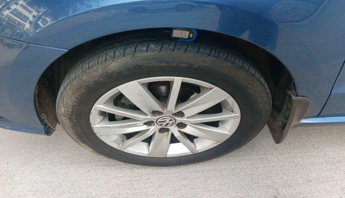 2016 Volkswagen Ameo HIGHLINE1.2L, Petrol, Manual, 78,239 km, tyre