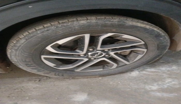 2023 KIA CARENS  PRESTIGE PLUS 1.5 TURBO PETROL DCT 7 STR, Petrol, Automatic, 20,166 km, tyre