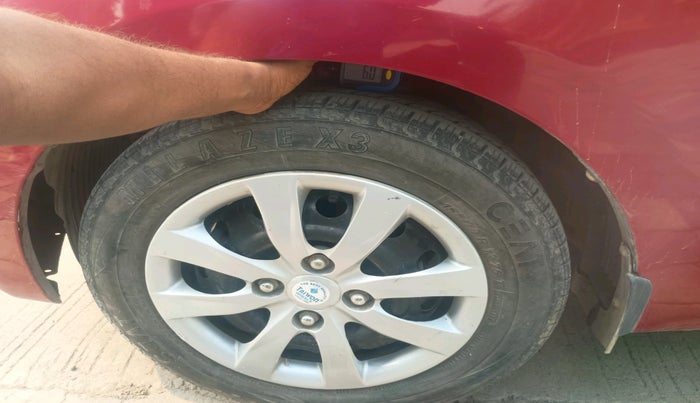 2018 Hyundai Eon ERA +, Petrol, Manual, 22,567 km, tyre