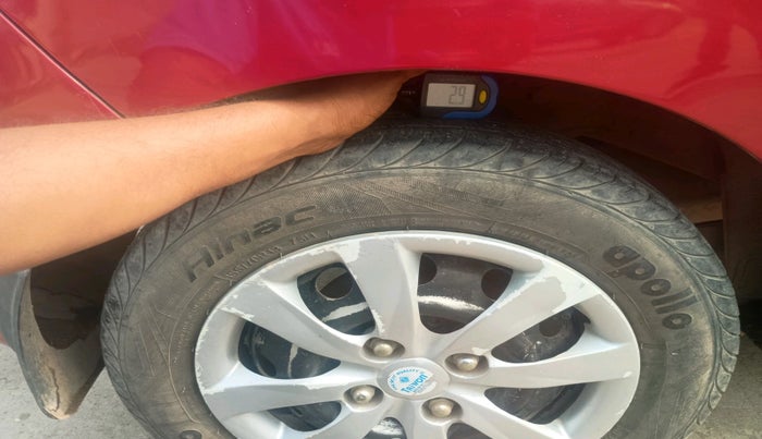 2018 Hyundai Eon ERA +, Petrol, Manual, 22,567 km, tyre