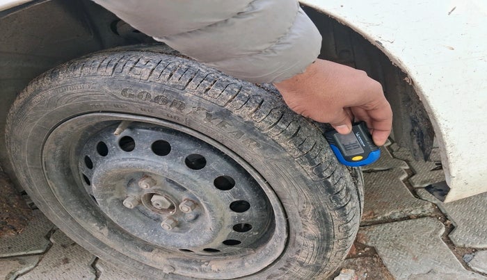 2016 Maruti Wagon R 1.0 VXI, Petrol, Manual, 69,019 km, tyre