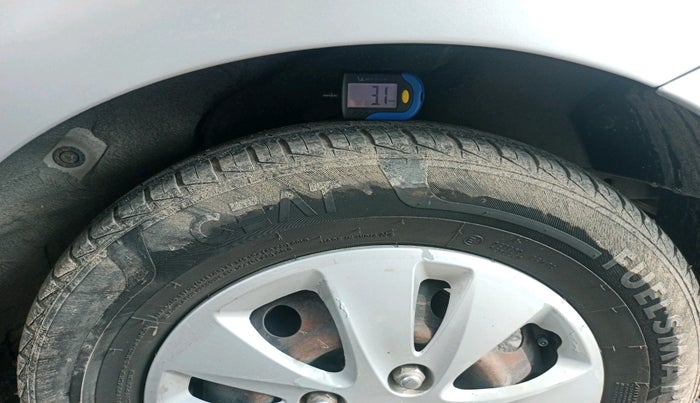 2013 Hyundai i10 MAGNA 1.2, Petrol, Manual, 86,986 km, tyre