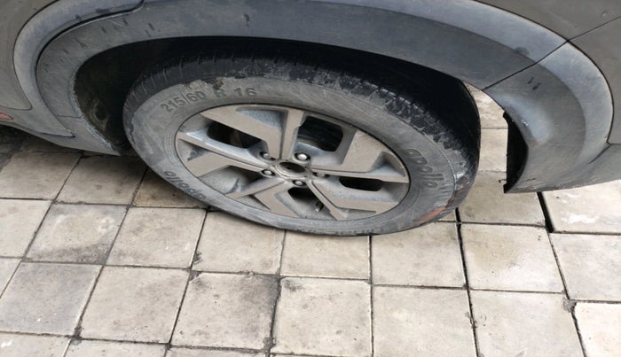 2021 KIA SONET GTX PLUS 1.5 AT, Diesel, Automatic, 1,70,144 km, tyre