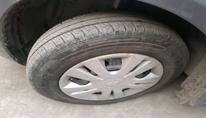 2013 Maruti Swift Dzire VDI, Diesel, Manual, 1,19,003 km, tyre