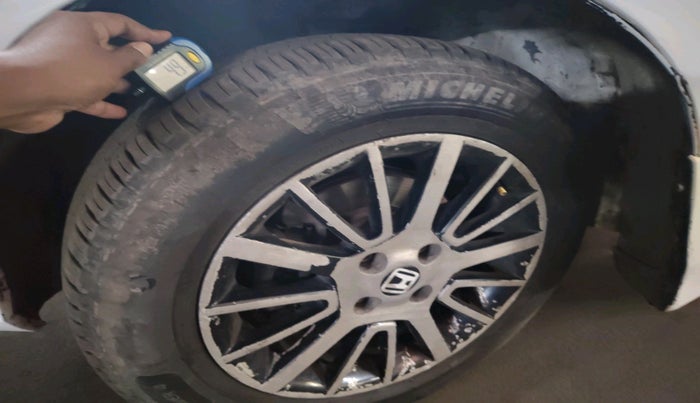 2014 Honda City 1.5L I-VTEC V MT, Petrol, Manual, 1,43,882 km, tyre