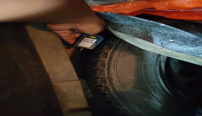 2014 Honda City 1.5L I-VTEC V MT, Petrol, Manual, 1,43,882 km, tyre