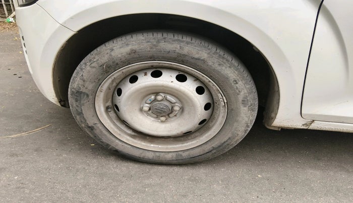 2020 Maruti IGNIS SIGMA 1.2, Petrol, Manual, 32,199 km, tyre