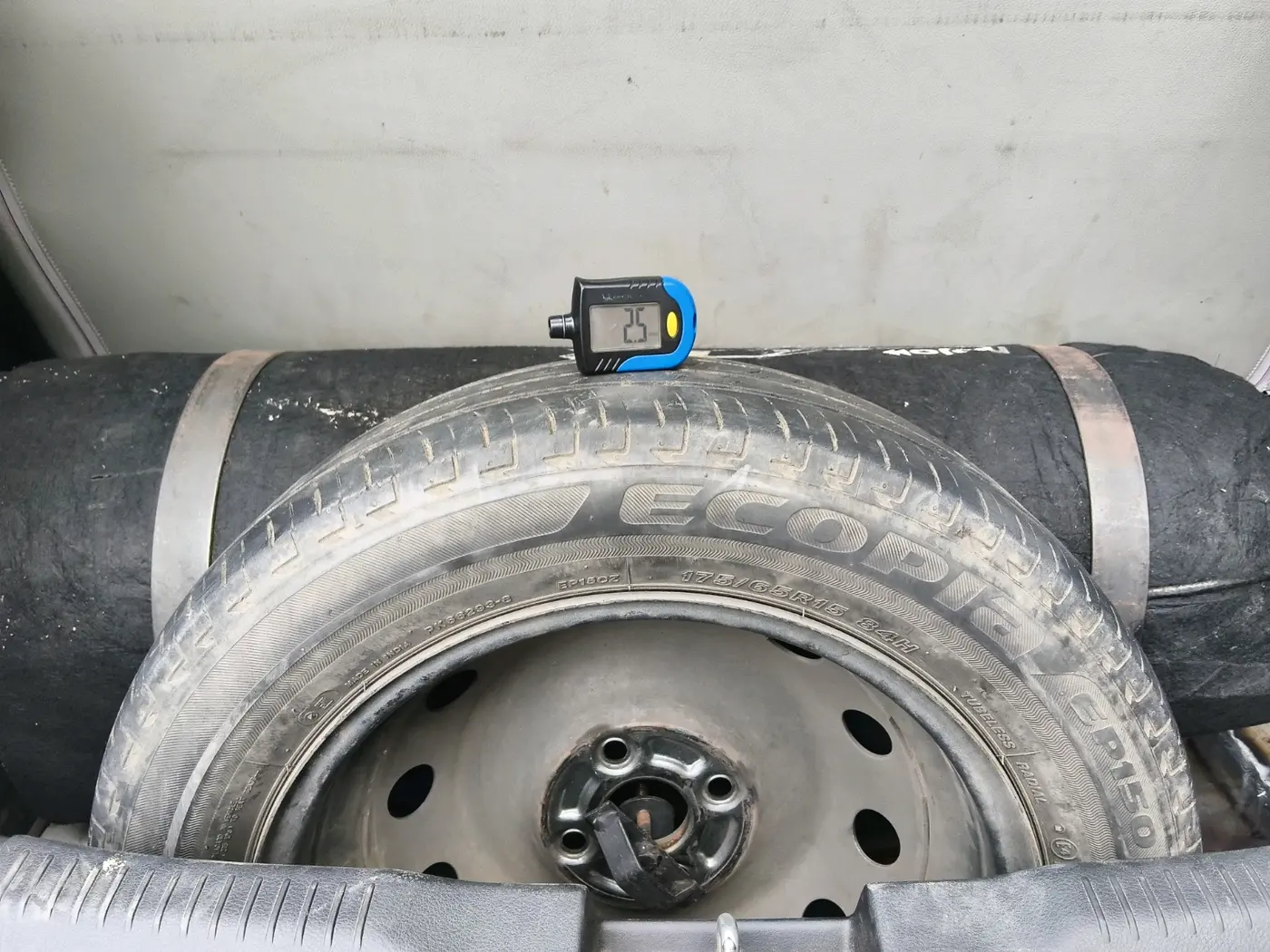 2020 Maruti IGNIS SIGMA 1.2, CNG, Manual, 32,199 km, tyre