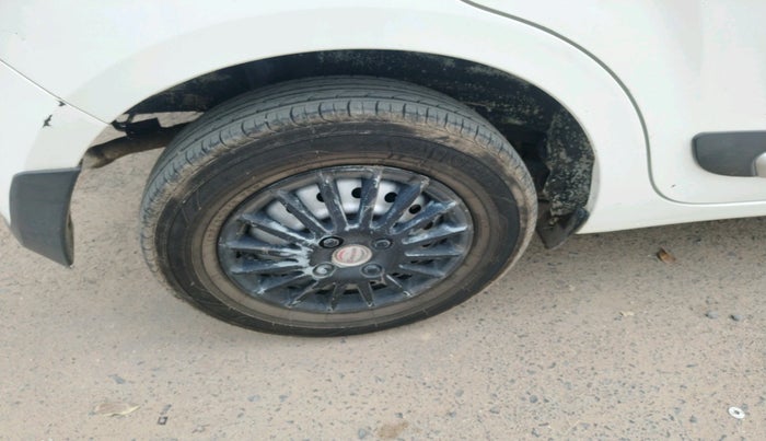 2021 Maruti New Wagon-R LXI CNG (O) 1.0, Petrol, Manual, 1,13,006 km, tyre