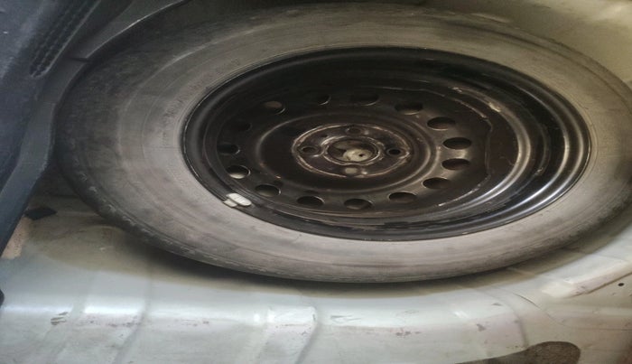 2012 Hyundai i20 ASTA 1.4 CRDI, Diesel, Manual, 1,71,926 km, tyre