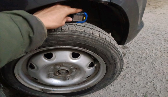 2017 Maruti Alto K10 LXI CNG (AIRBAG), Petrol, Manual, 91,825 km, tyre