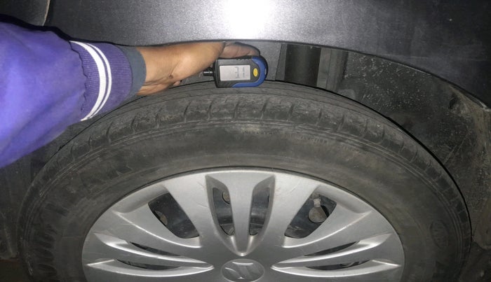 2013 Maruti Ertiga VXI, Petrol, Manual, 1,43,958 km, tyre