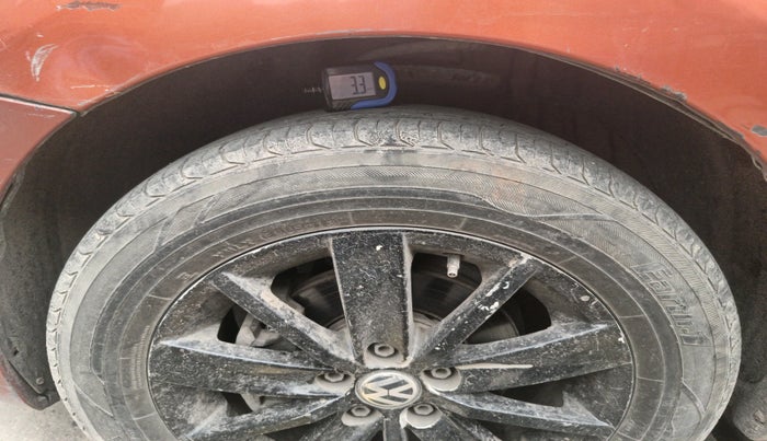 2014 Volkswagen Polo HIGHLINE1.2L, Petrol, Manual, 73,547 km, tyre