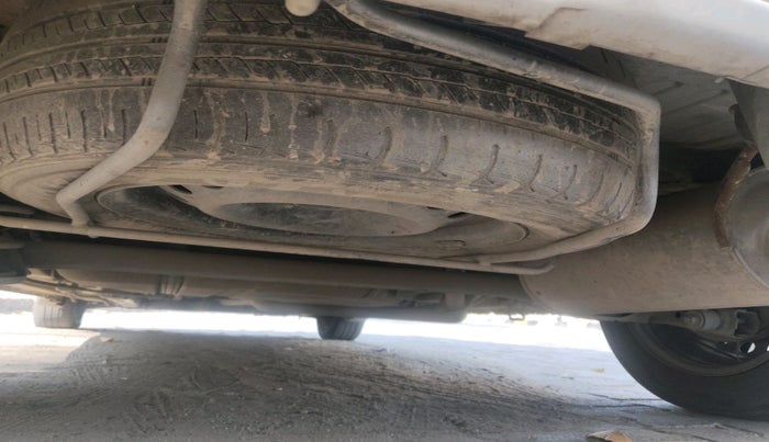 2015 Maruti Ertiga VDI, Diesel, Manual, 1,24,073 km, tyre