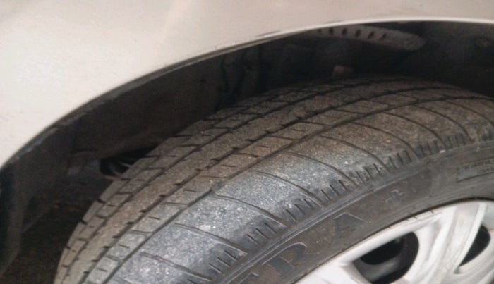 2012 Skoda Rapid 1.6 MPI ACTIVE, Petrol, Manual, 88,639 km, tyre