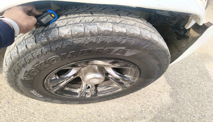 2014 Mahindra Bolero ZLX BS IV, Diesel, Manual, 1,11,212 km, tyre