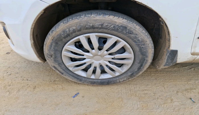 2015 Maruti Swift VDI, Diesel, Manual, 1,67,372 km, tyre