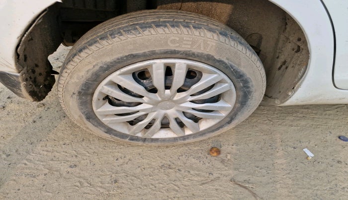 2015 Maruti Swift VDI, Diesel, Manual, 1,67,372 km, tyre