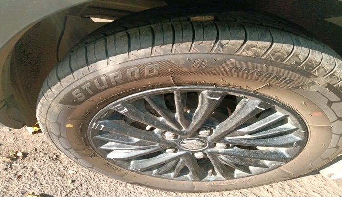 2021 Maruti XL6 ALPHA MT, Petrol, Manual, 38,046 km, tyre