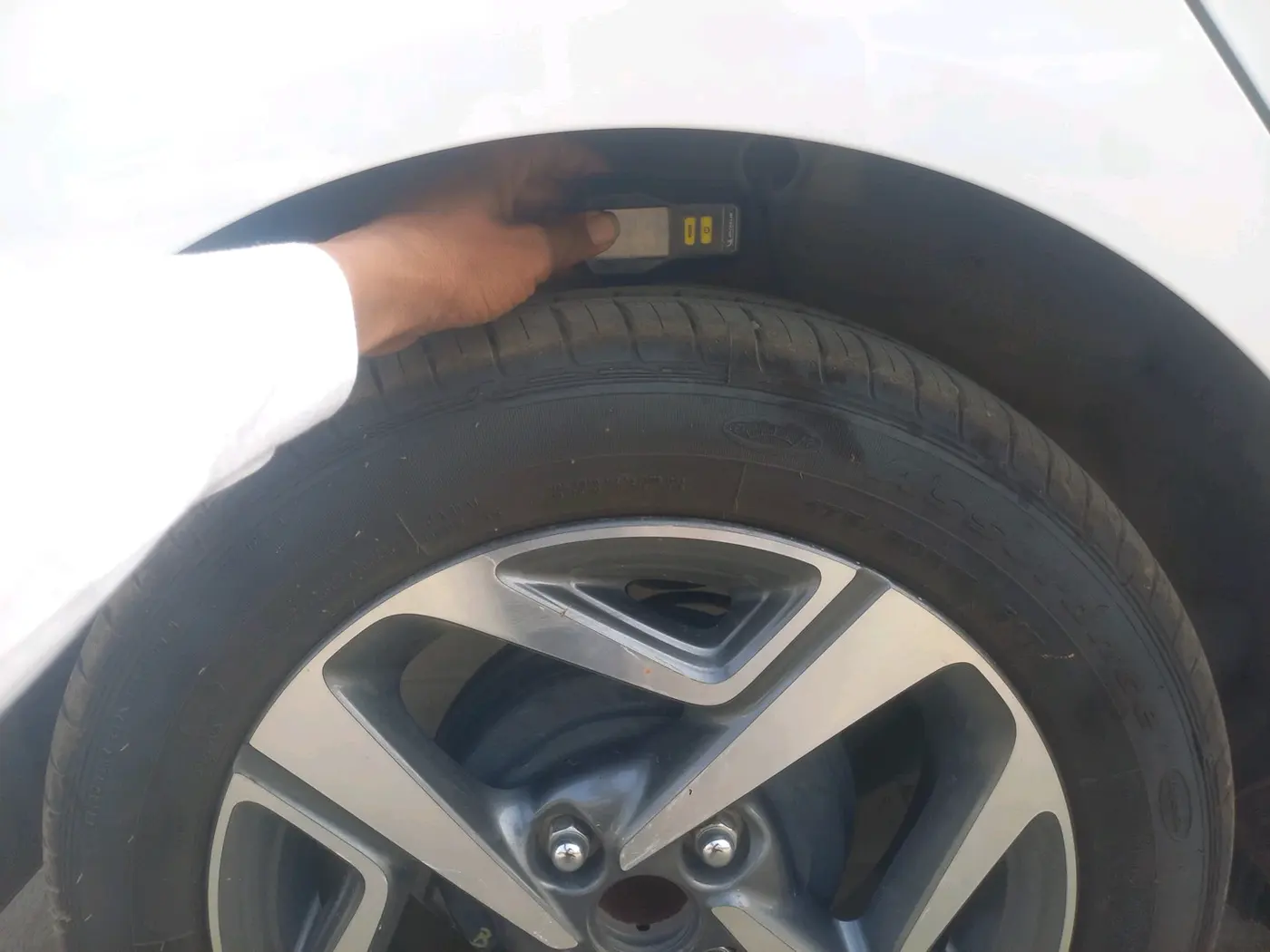 2023 Hyundai AURA SX 1.2 CNG, CNG, Manual, 16,311 km, tyre