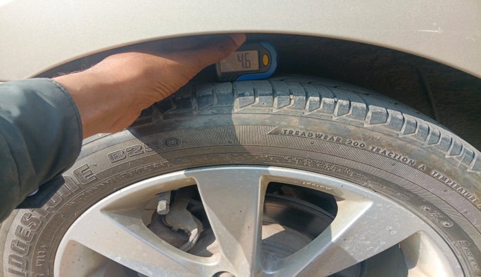 2012 Hyundai Verna FLUIDIC 1.6 VTVT SX, Petrol, Manual, 55,642 km, tyre