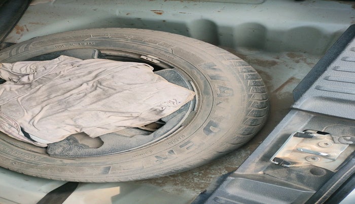 2017 Maruti Vitara Brezza VDI (O), Diesel, Manual, 1,29,623 km, tyre