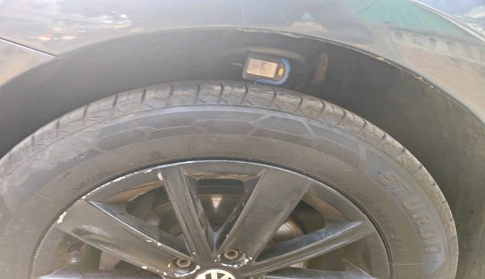 2016 Volkswagen Vento HIGHLINE 1.5 AT, Diesel, Automatic, 69,551 km, tyre