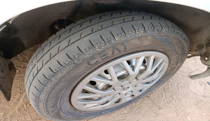 2011 Maruti Alto LXI, Petrol, Manual, 62,737 km, tyre