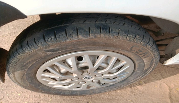 2011 Maruti Alto LXI, Petrol, Manual, 62,737 km, tyre