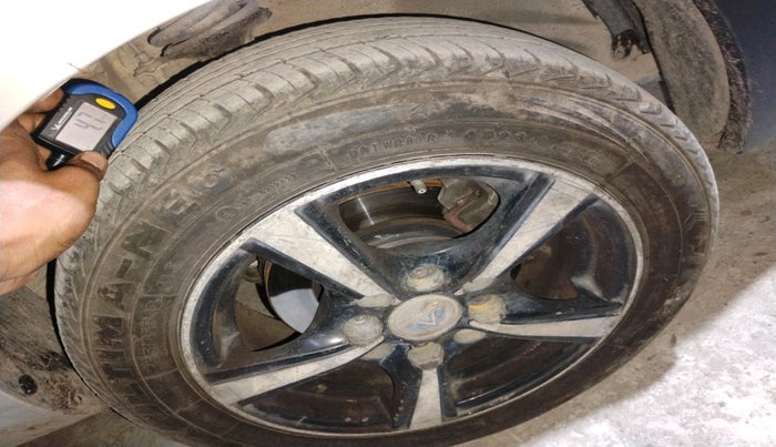 2016 Maruti Alto K10 VXI, Petrol, Manual, 1,15,696 km, tyre