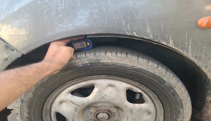 2012 Chevrolet Beat LT LPG, Petrol, Manual, 99,317 km, tyre