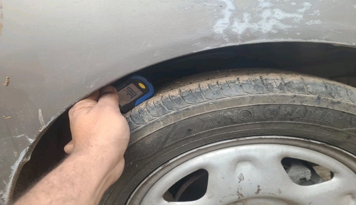 2012 Chevrolet Beat LT LPG, Petrol, Manual, 99,317 km, tyre