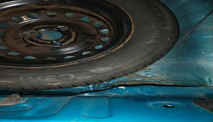 2020 Renault Kwid CLIMBER 1.0 AMT (O), Petrol, Automatic, 22,922 km, tyre