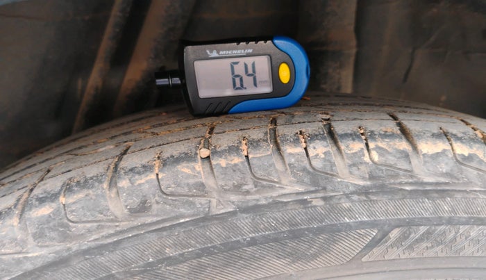 2017 Honda WR-V 1.5L I-DTEC VX MT, Diesel, Manual, 1,28,815 km, tyre